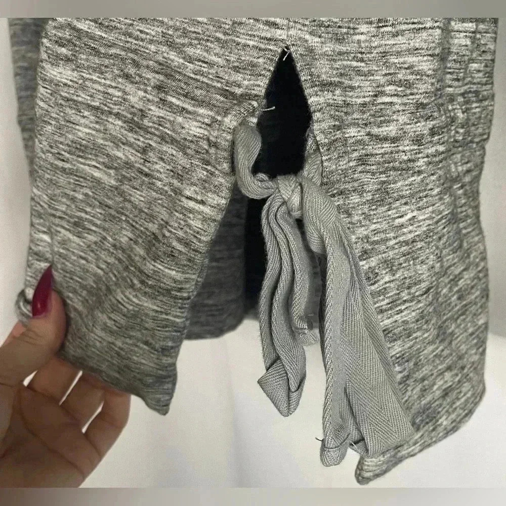 Daily Ritual long sleeved sweatshirt bow tie sides - Picture 2 of 5